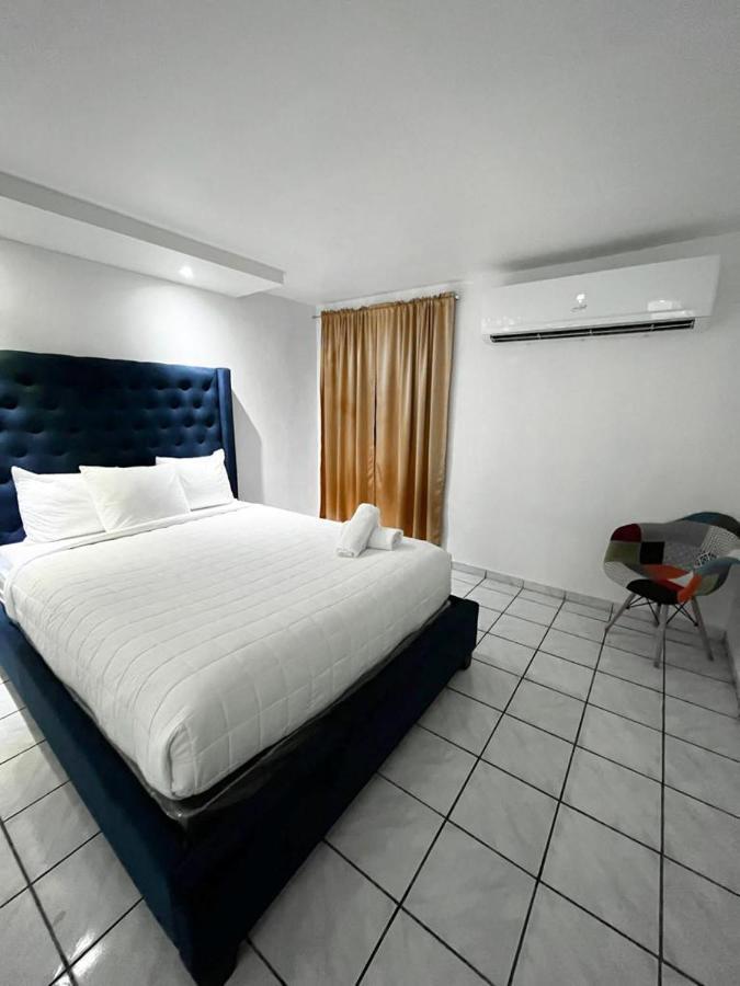 Douglas Highway Inn Hotel Cabo Rojo Exterior photo