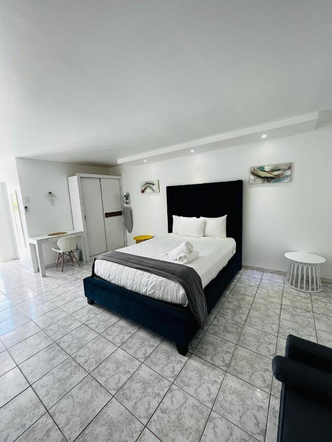 Douglas Highway Inn Hotel Cabo Rojo Exterior photo